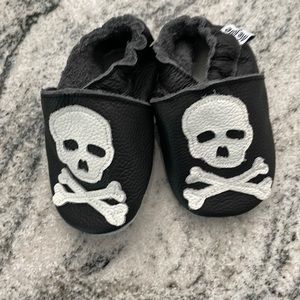 Skull Booties l 0-6MO